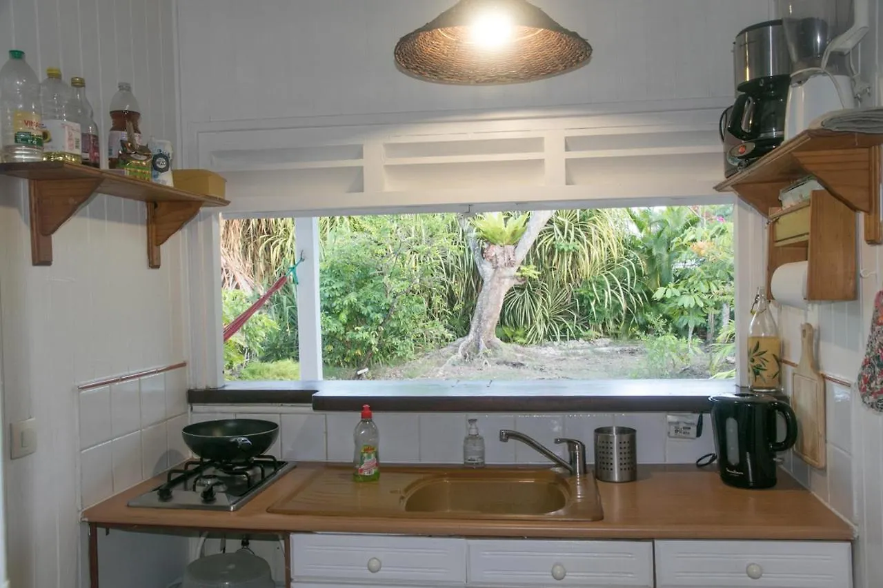 Holiday home Gite Le Colibri Chez Pascale Et Laurent Bungalow Cannelle Avec Reserve D'Eau Saint-Francois  Guadeloupe